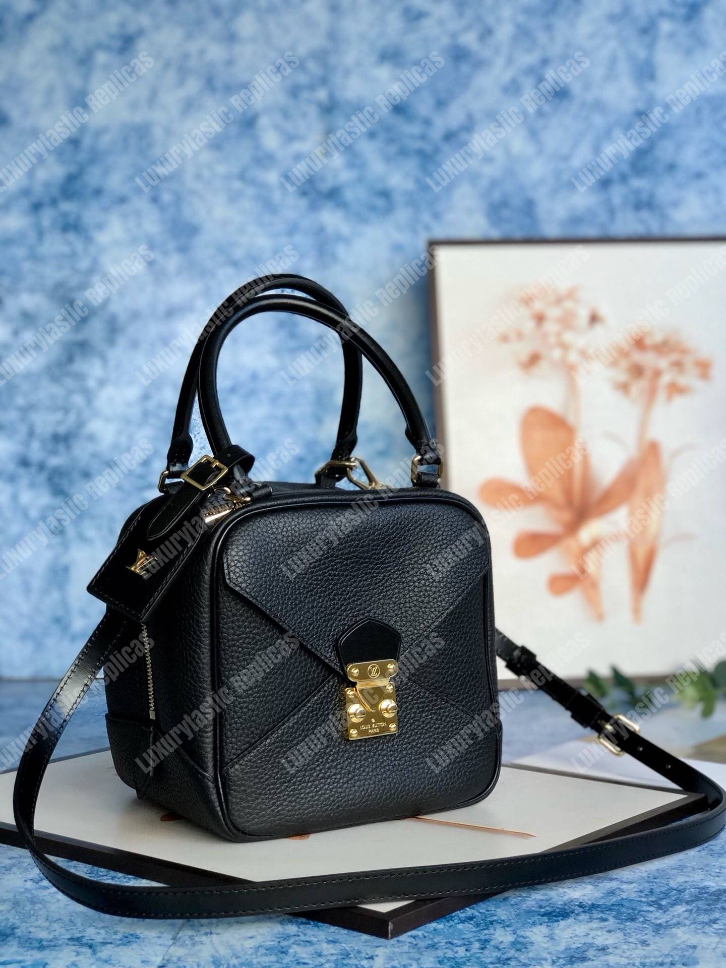 LV Neo Square Bag Noir