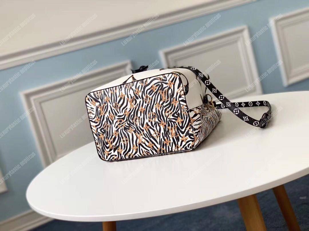LV Jungle NéoNoé Monogram Canvas Ivory