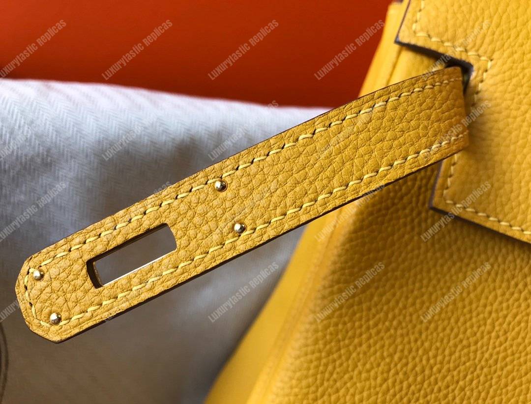 H**mes kelly 28 togo yellow soleil gold-toned hardware