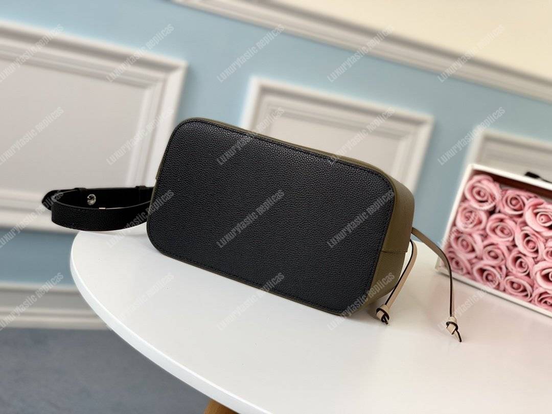 LV LockMe Bucket Laurier Toffee Latte Black