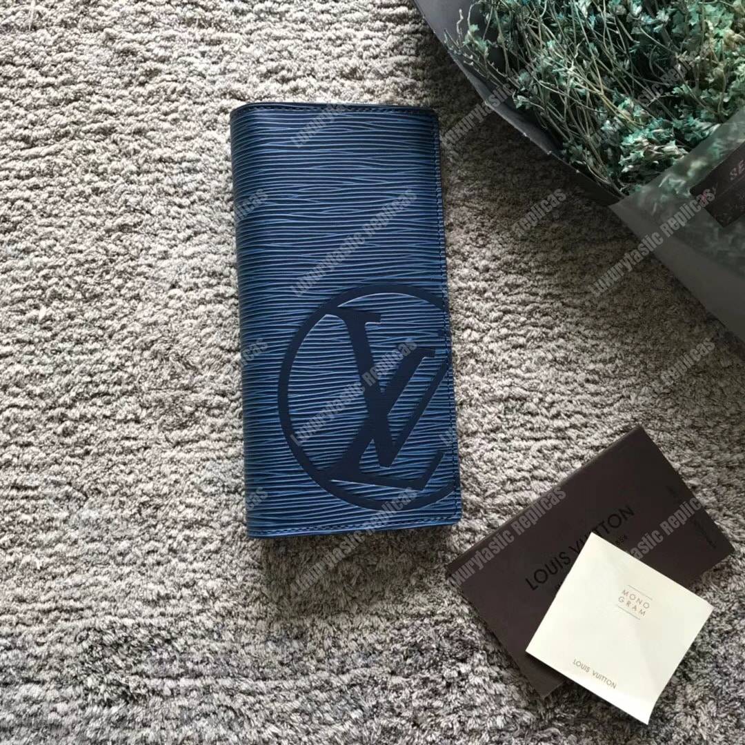 LV Circle signature Brazza Wallet Epi Leather Bleu Azur