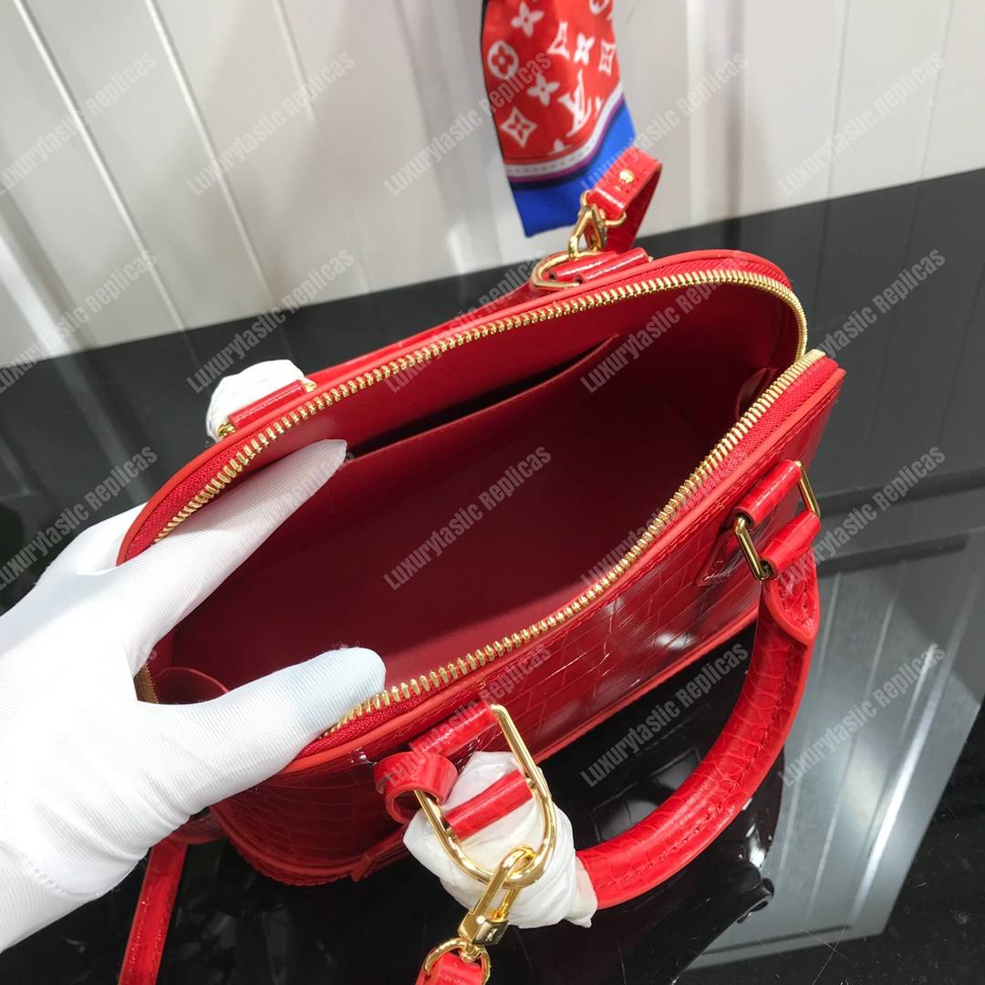 LV Alma BB Crocodilien Brillant Cerise