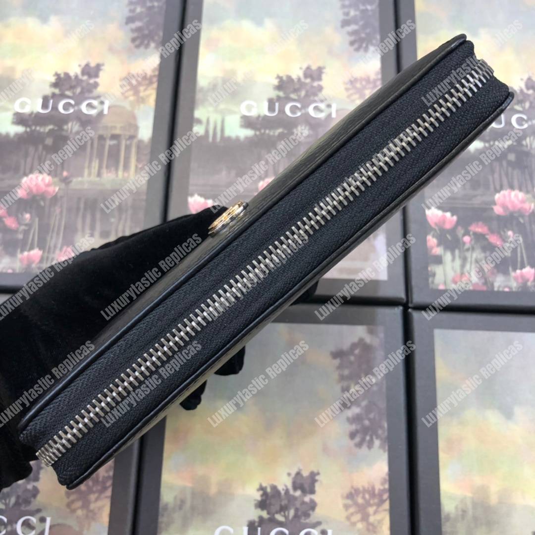 G*u*i zip around wallet with interlocking g