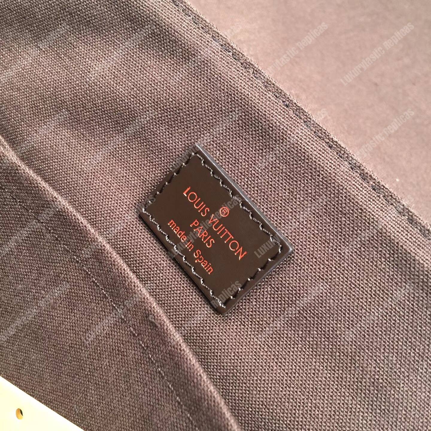 LV District MM Messenger Bag Damier Ebene Canvas