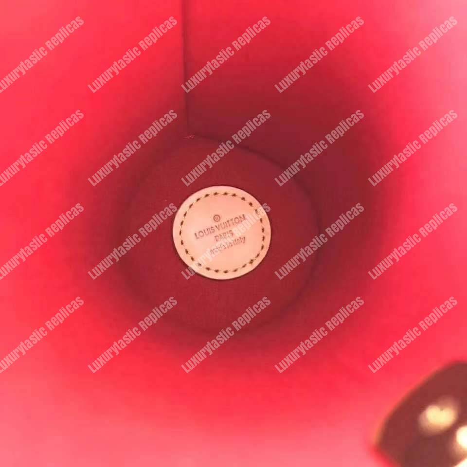 LV 200ML Travel Case Epi Red