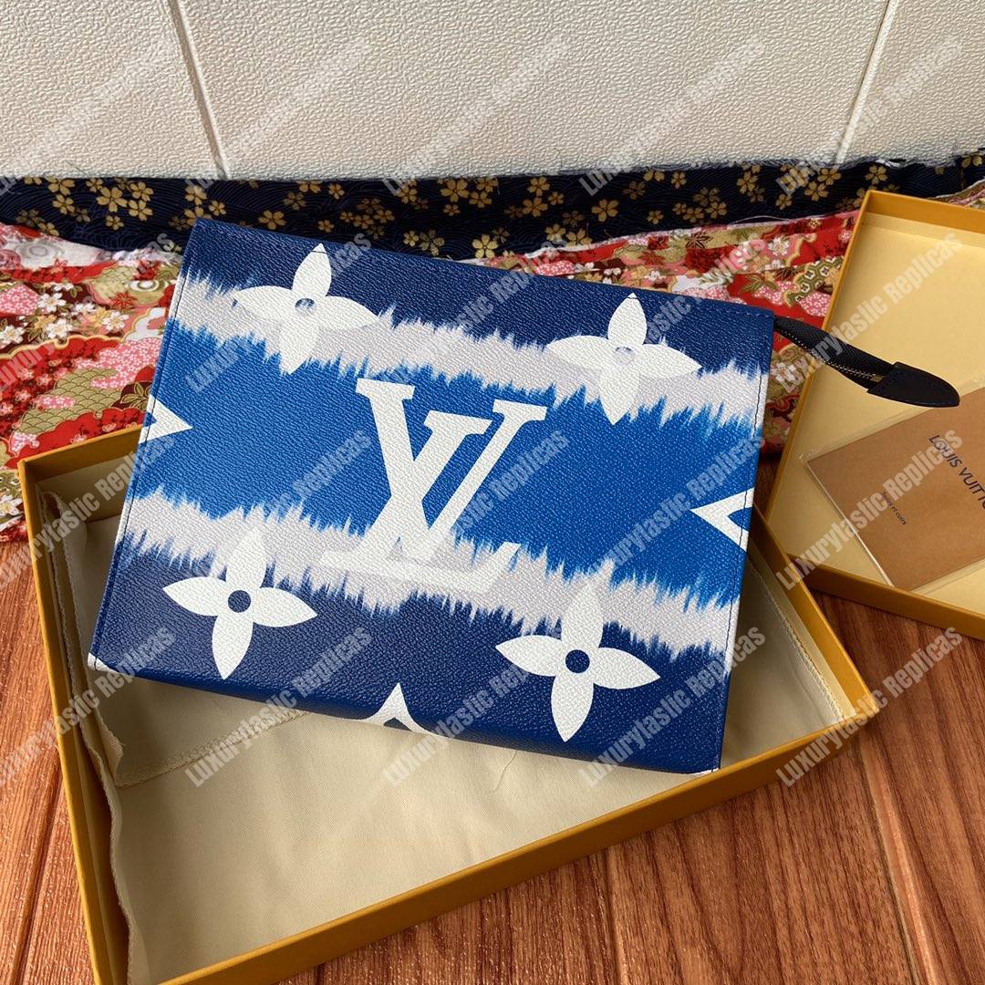LV Escale Poche Toilette 26 Bleu