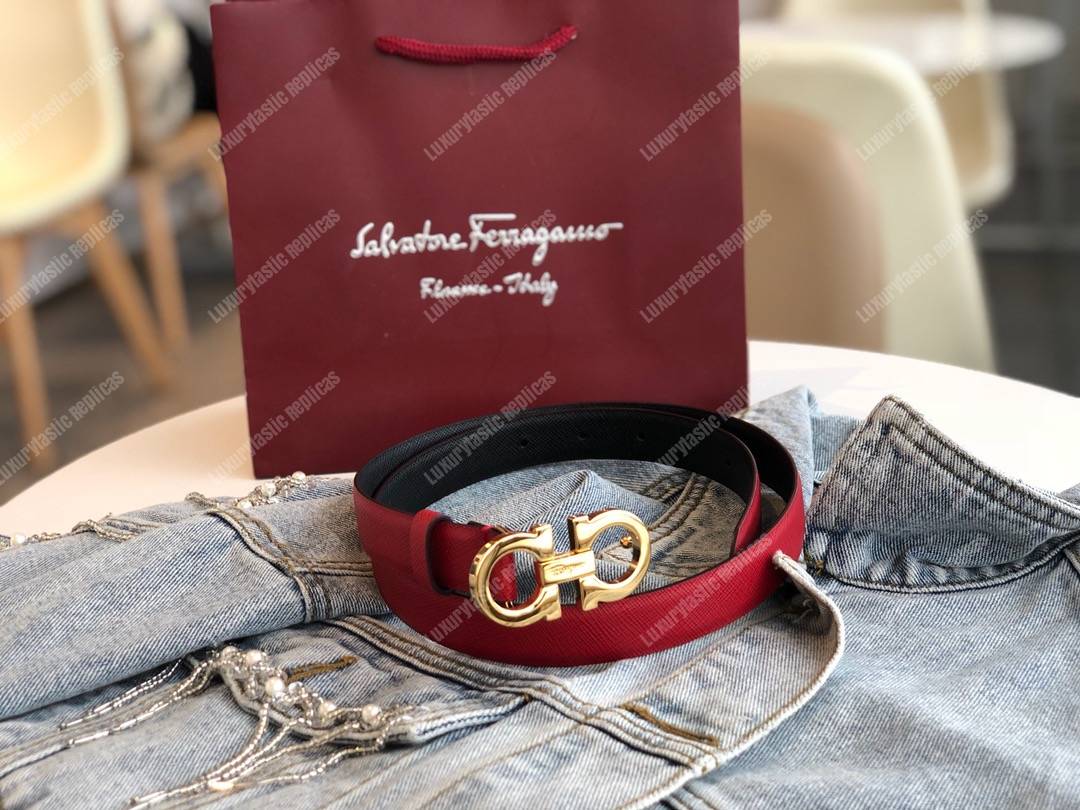 Salvatore Ferragamo Sized Gancini Belt Red / Black