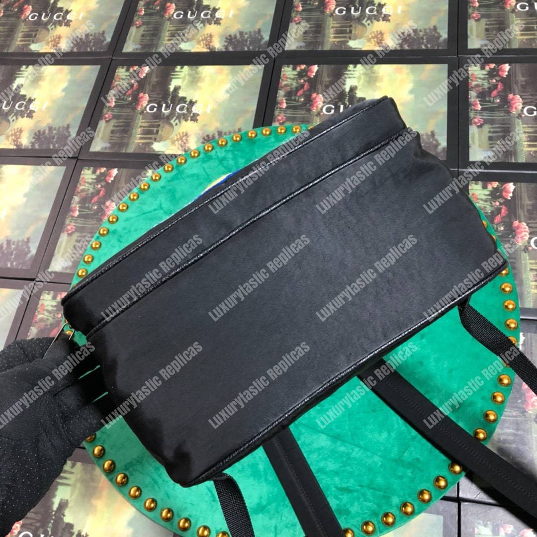 G*u*i medium backpack with G*u*i ’80s patch black