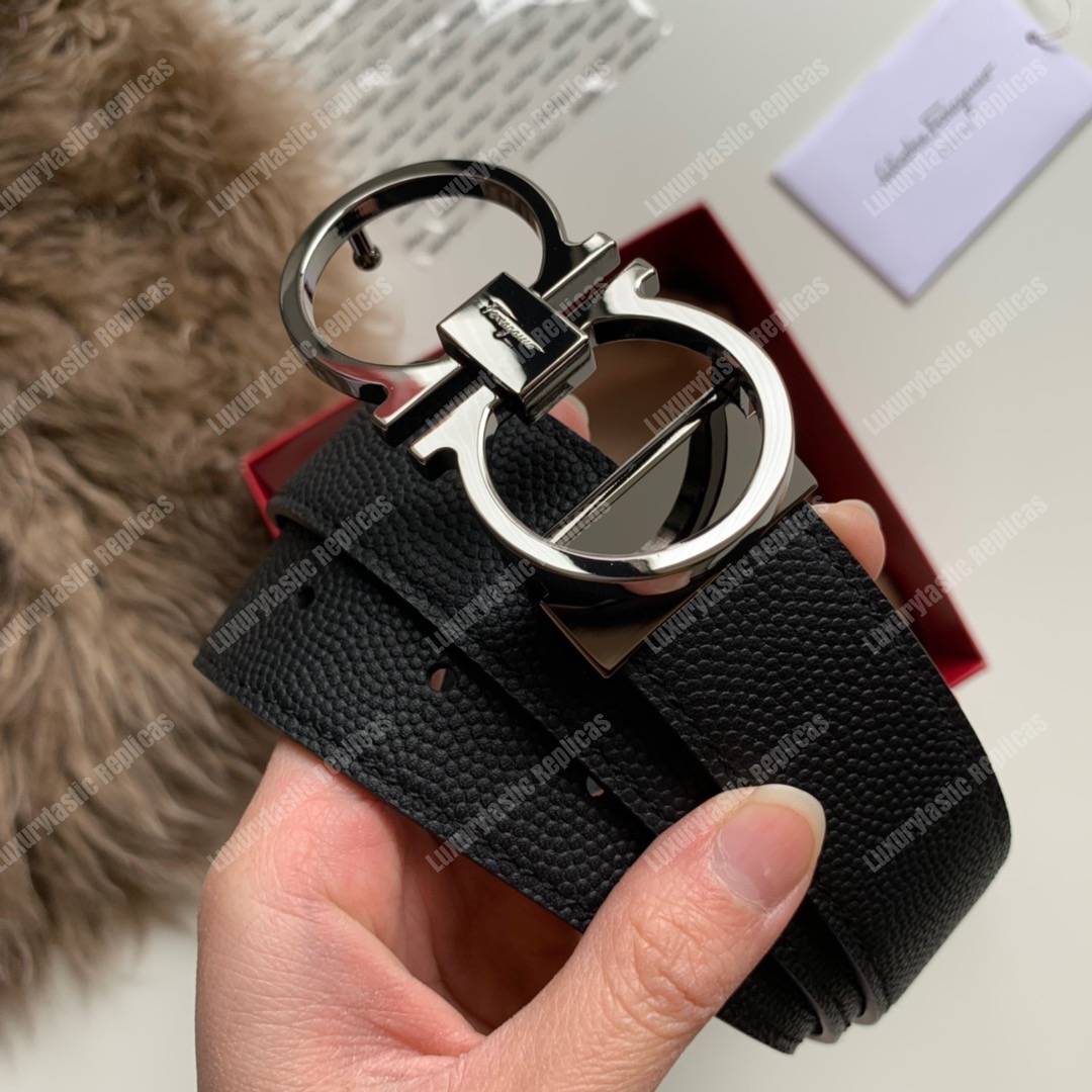 ﻿Salvatore Ferragamo Adjustable and Reversible Gancini Belt
