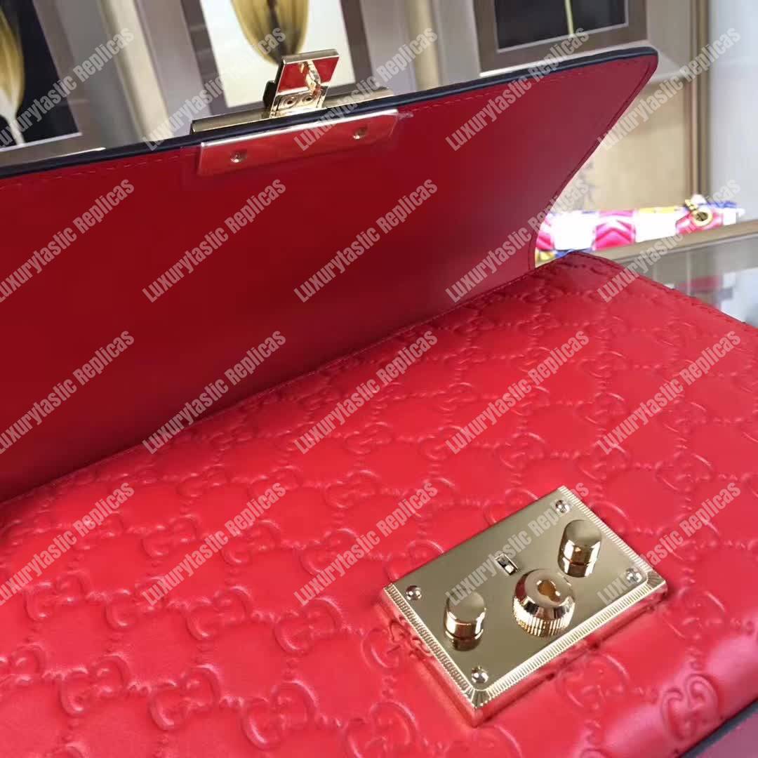 G*u*i padlock medium signature shoulder bag red