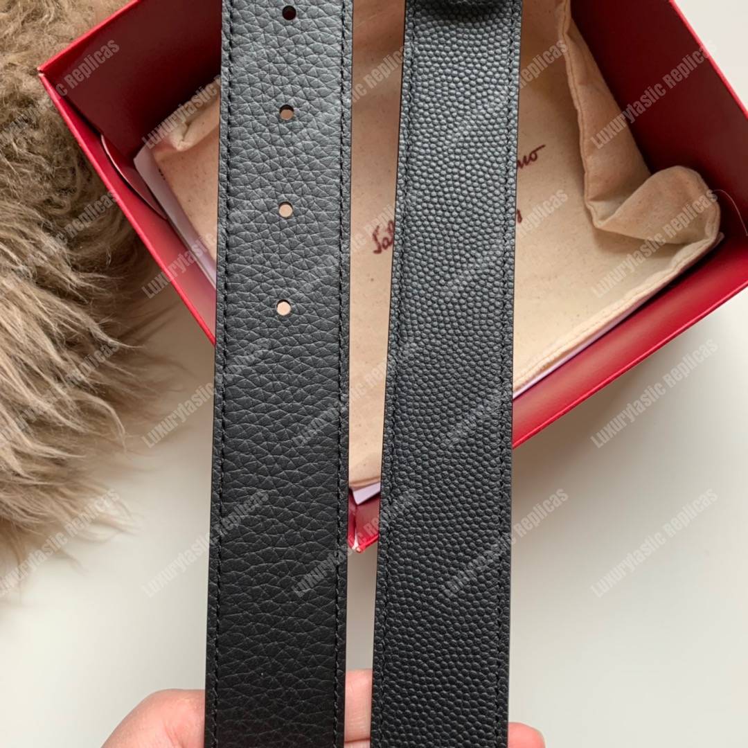 ﻿Salvatore Ferragamo Adjustable and Reversible Gancini Belt