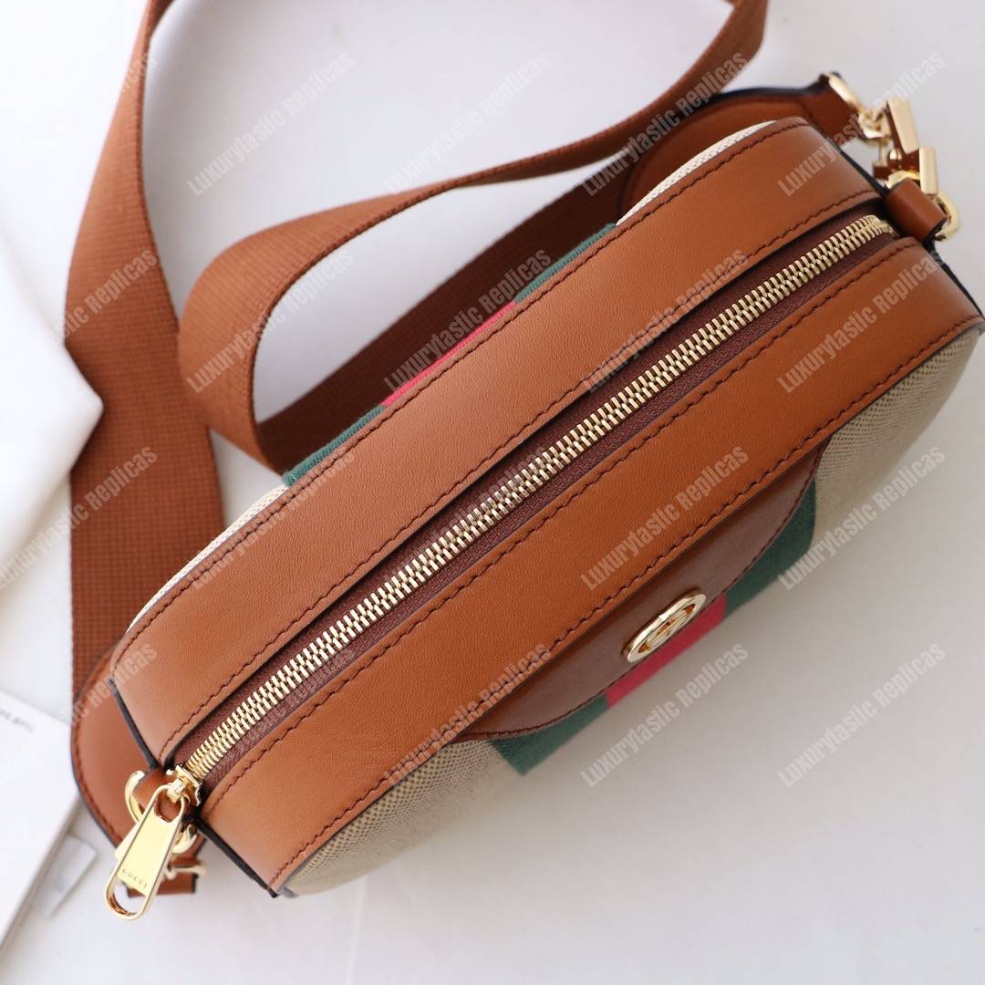 G*u*i vintage canvas shoulder bag