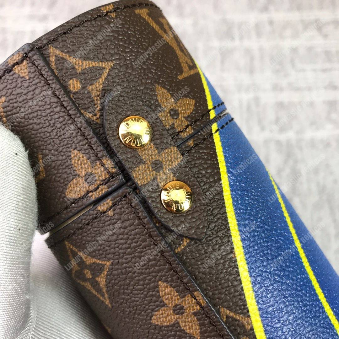 LV Travel Case Monogram 200ML