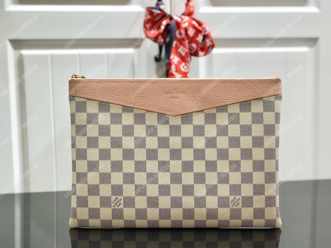 LV Daily Pouch Damier Azur