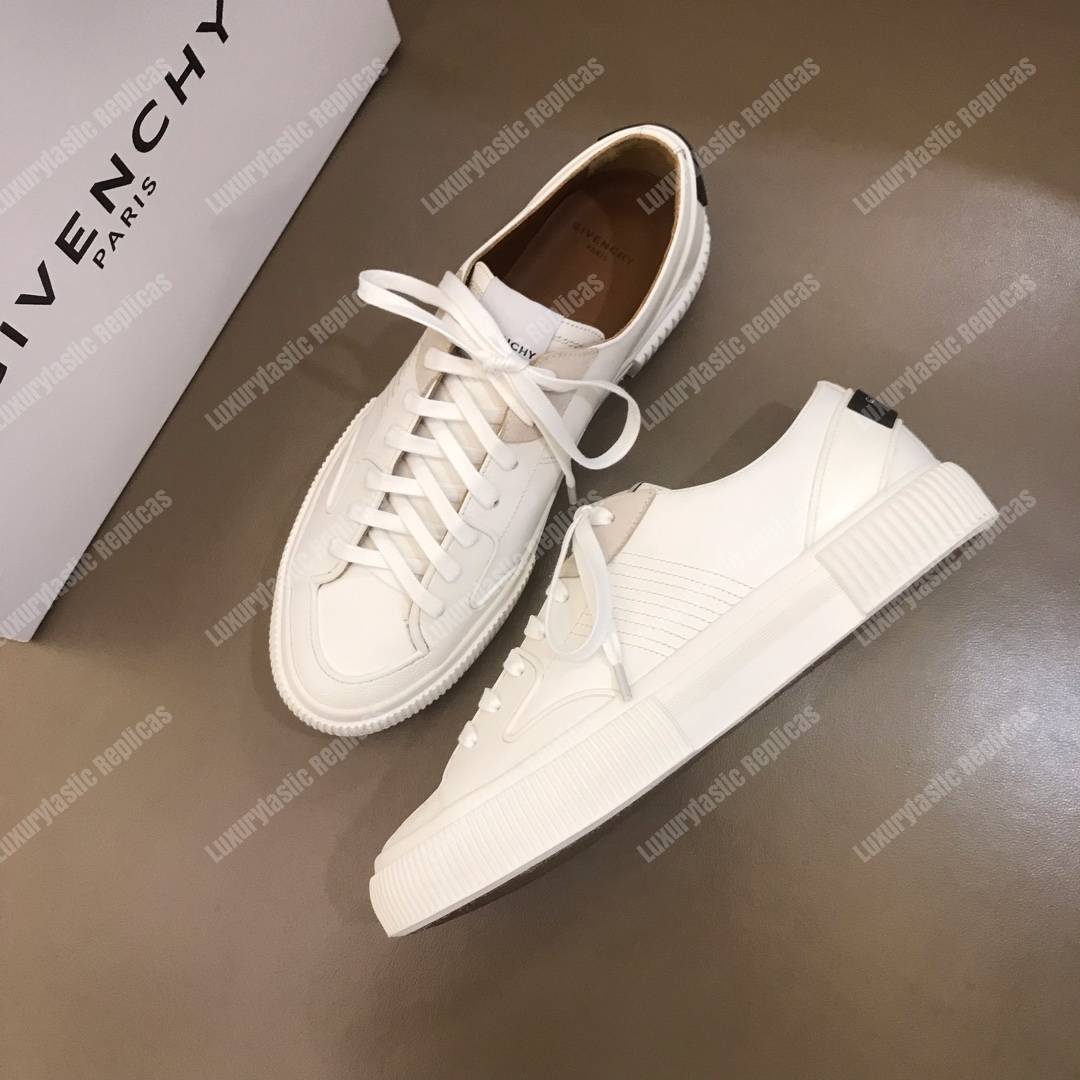 Givenchy Low Sneakers In Leather White