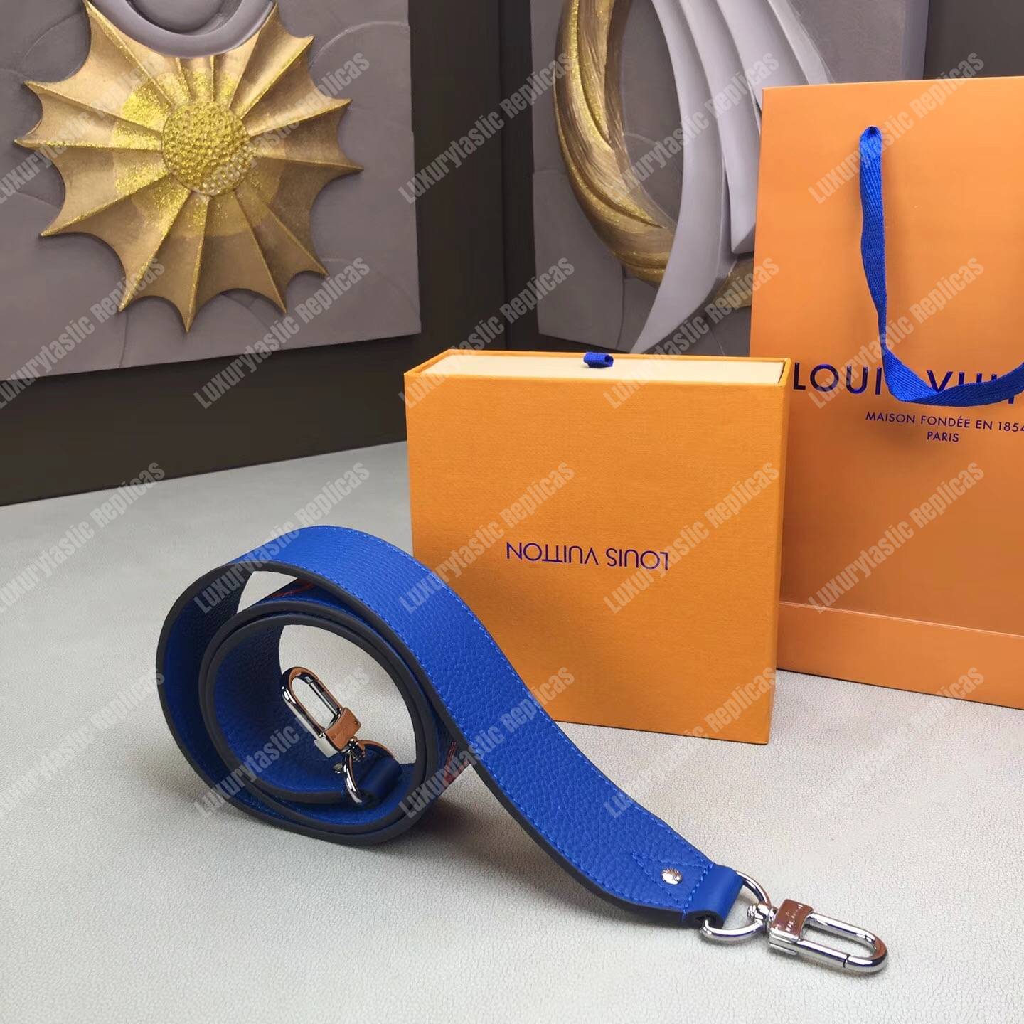 LV Bandouliere Taurillon Leather Bleu