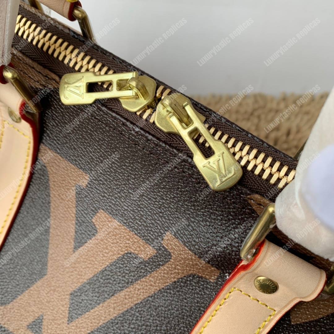 LV Keepall Bandouliere 45 Giant Monogram Canvas