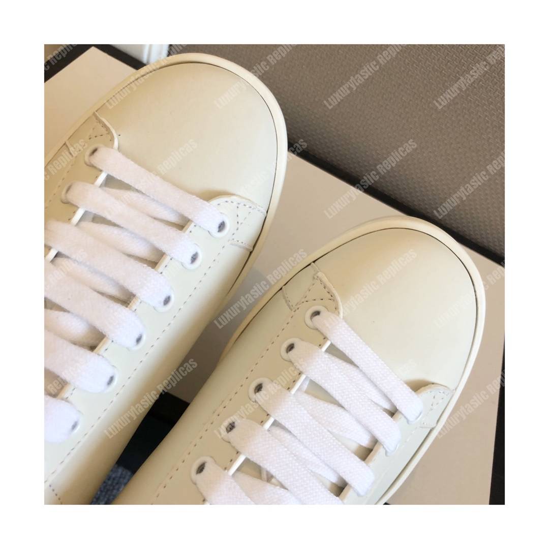 G*u*i ace sneaker with G*u*i blade white