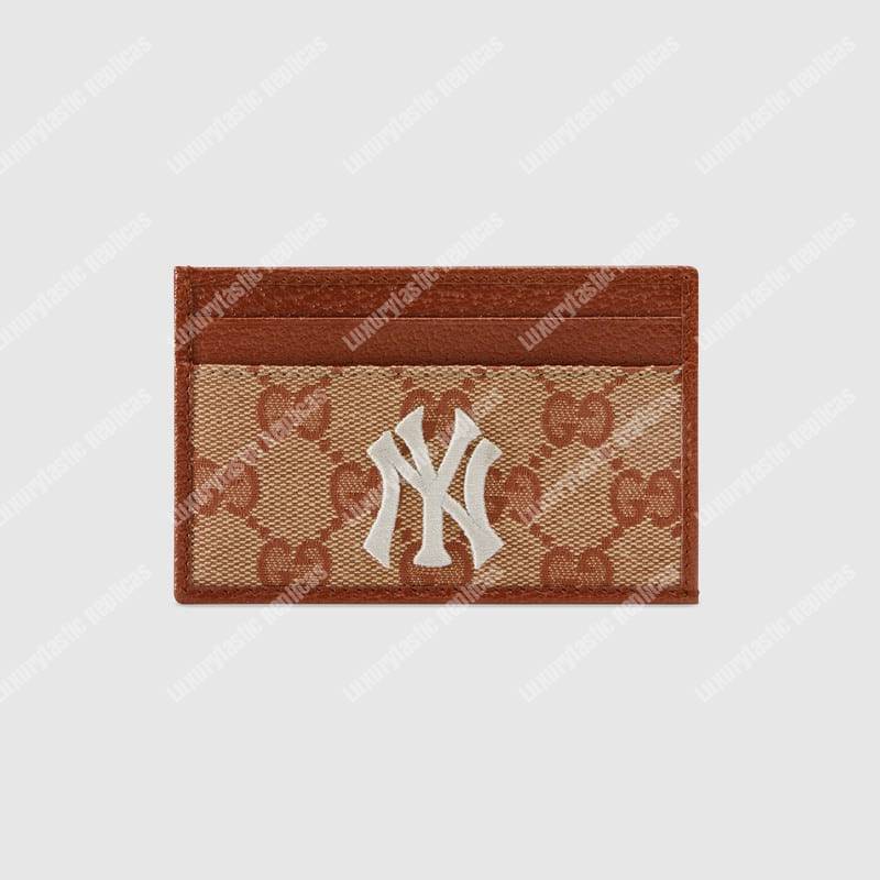 G*u*i card case with ny yankees patch beige
