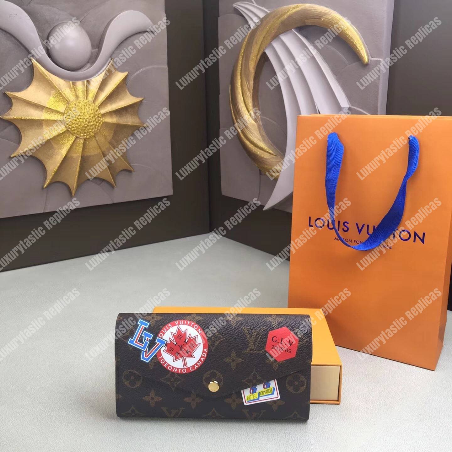 LV Sarah Wallet My LV World Tour Monogram Red