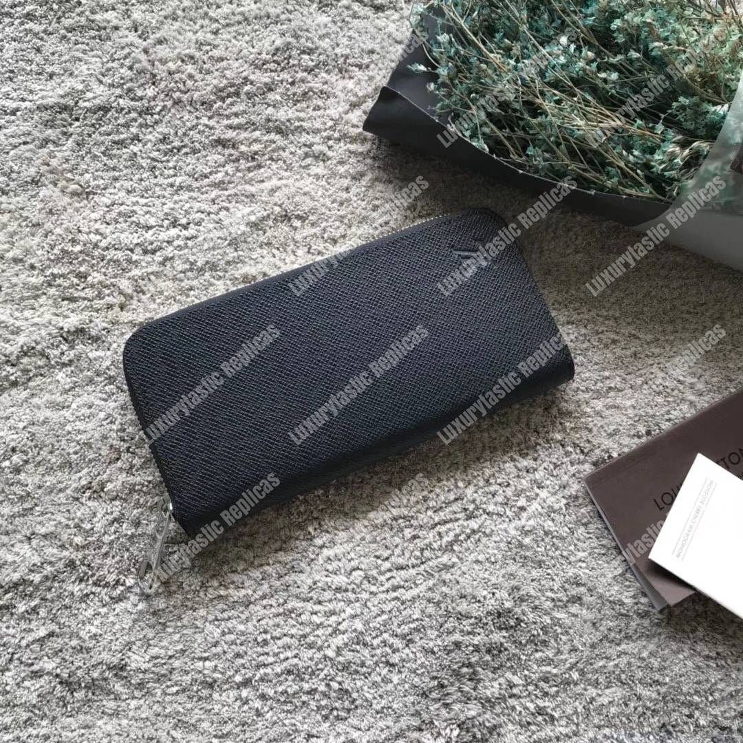 LV Vasco Wallet Taiga Leather Ardoise