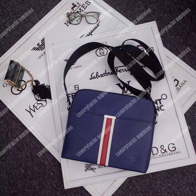 LV Anton Messenger PM Taiga Leather Ocean