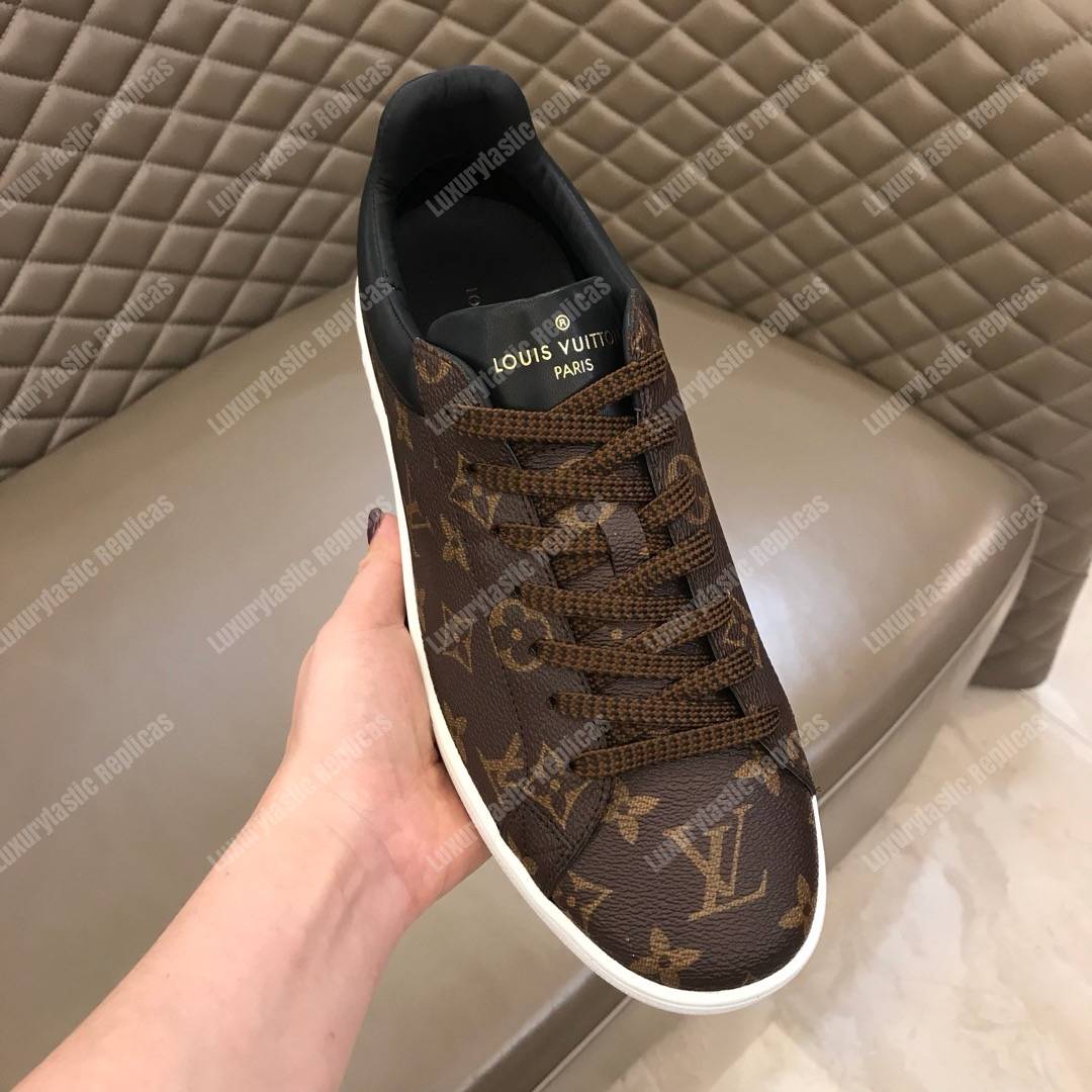 LV LUXEMBOURG SNEAKER Monogram Ebene