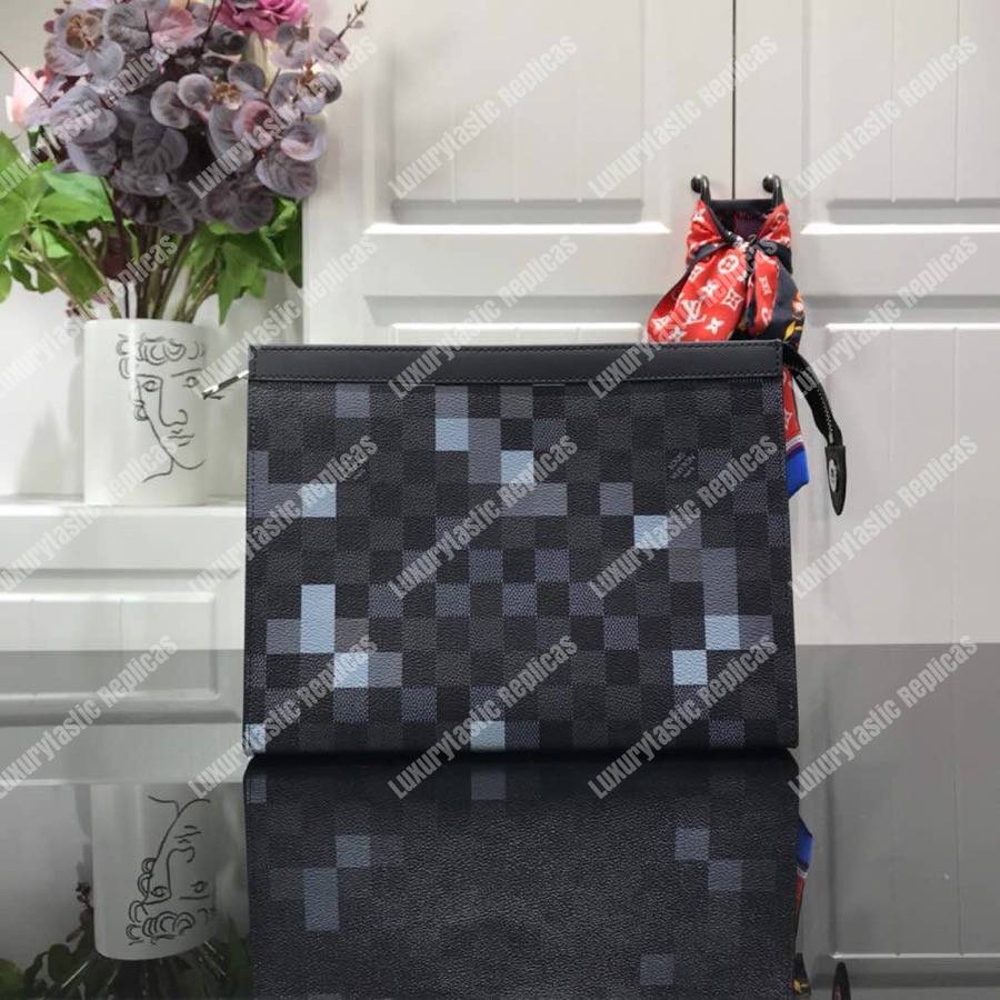 LV Pochette Voyage MM Damier Graphite Pixel