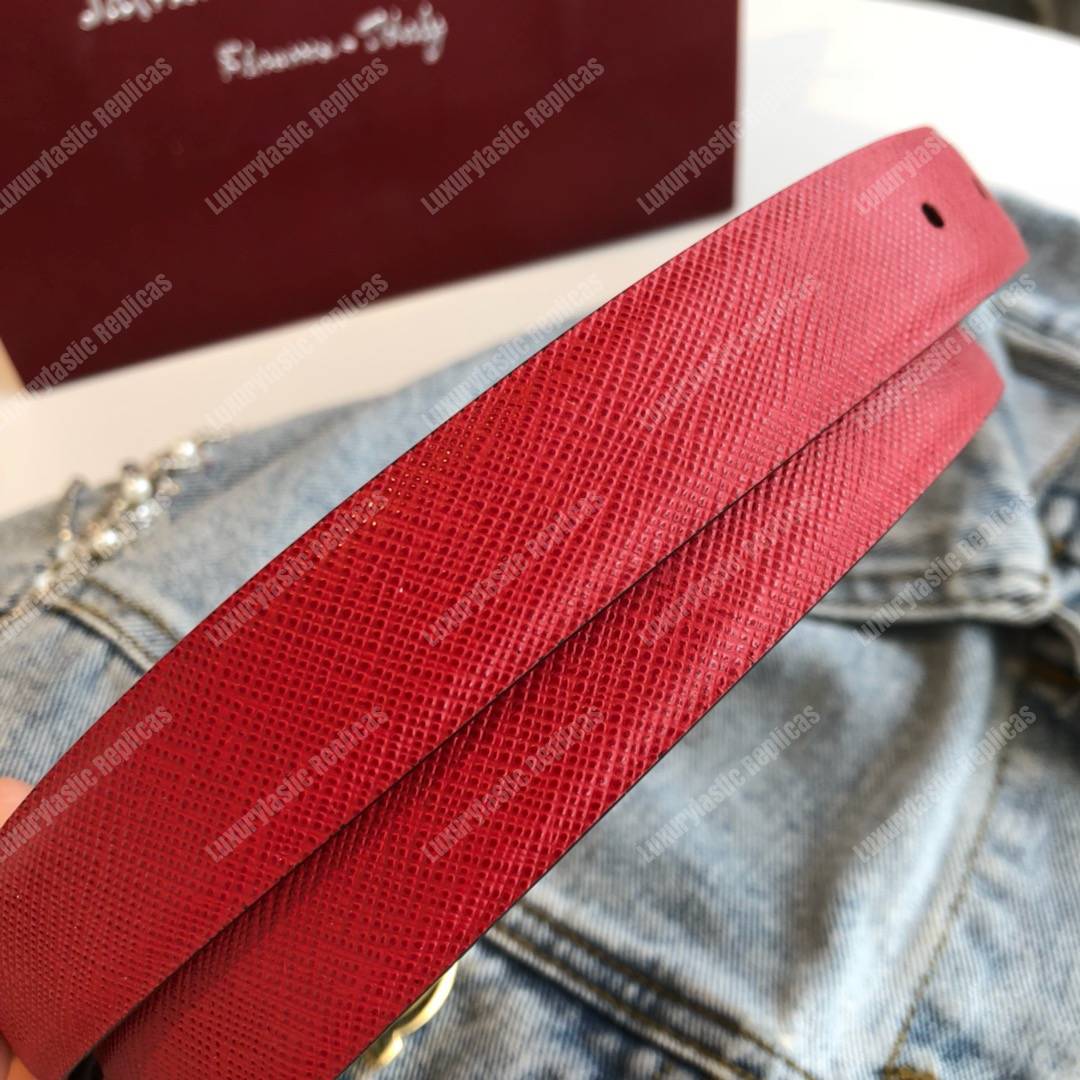 Salvatore Ferragamo Sized Gancini Belt Red / Black