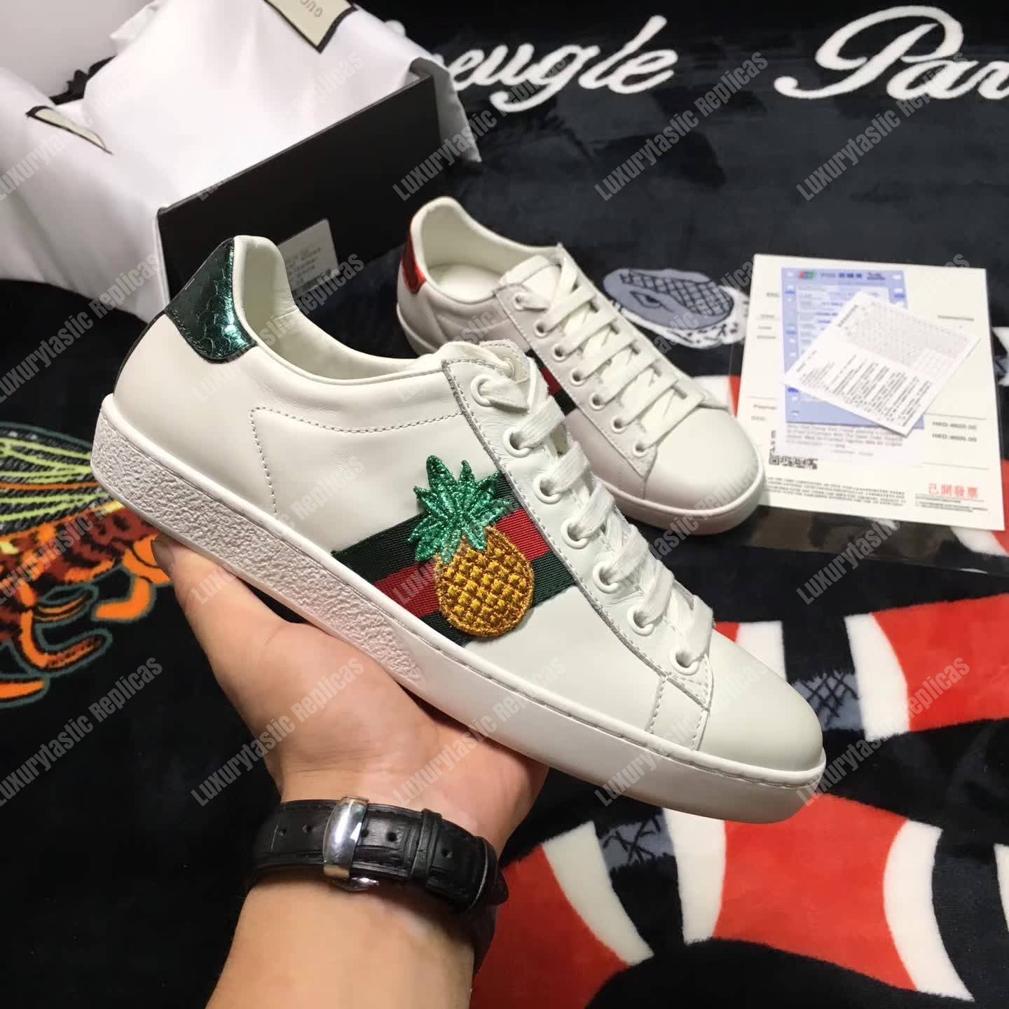 G*u*i ace embroidered pineapple sneaker white