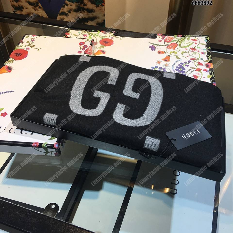 G*u*i gg jacquard wool silk scarf light grey & black