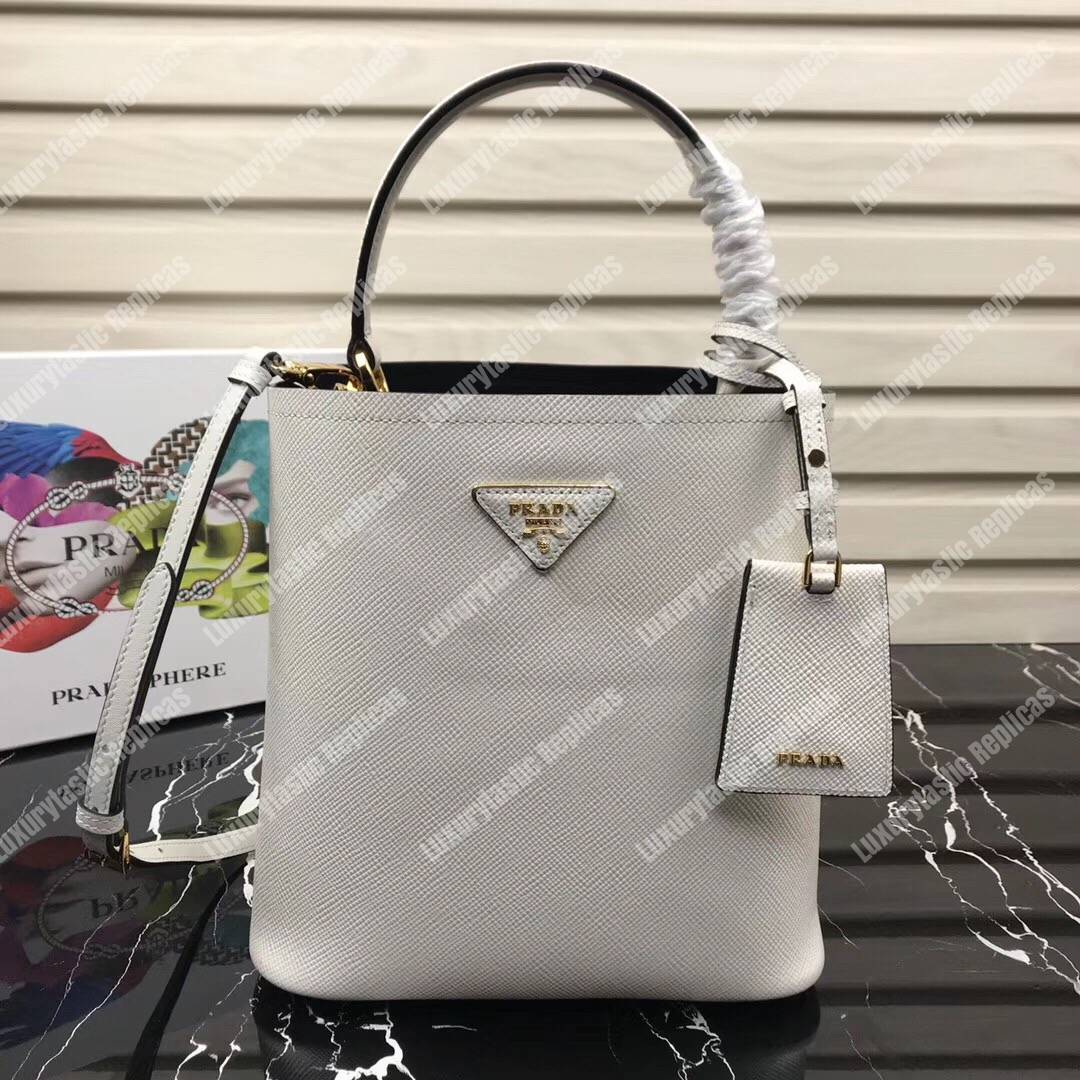 Pra*a panier medium bag white