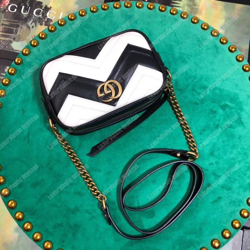 G*u*i gg marmont matelassé mini bag black and white