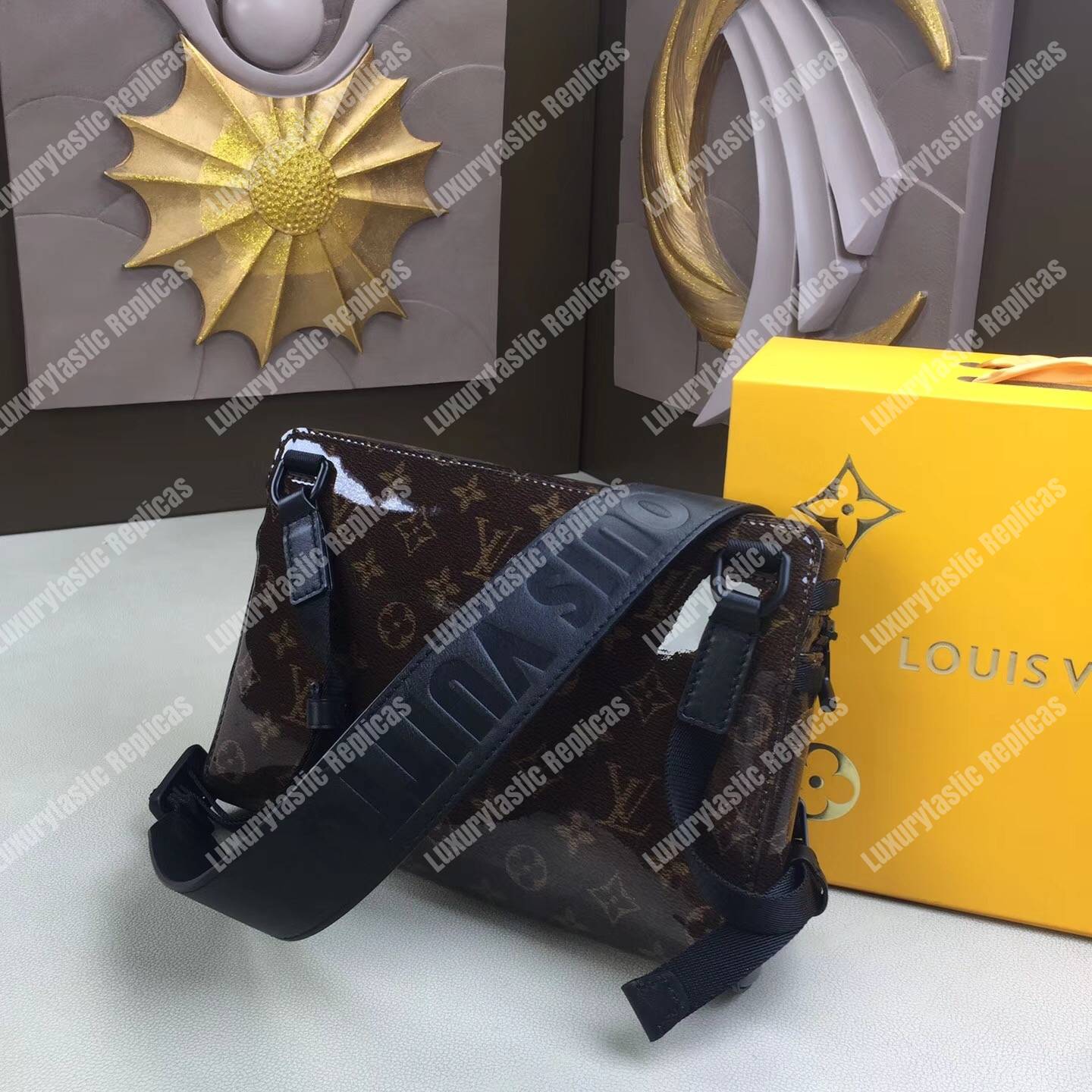 LV Messenger PM Monogram Glaze