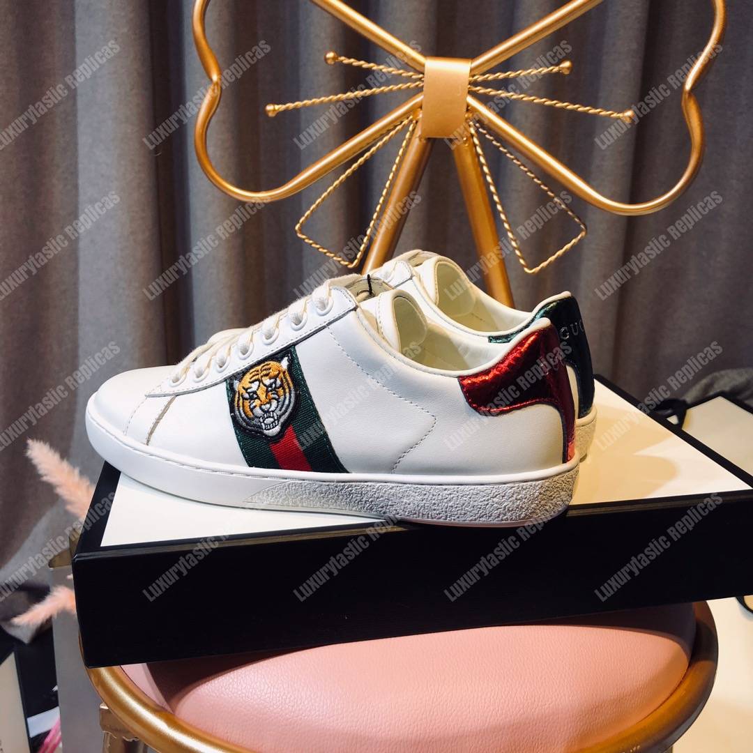 G*u*i ace embroidered sneaker