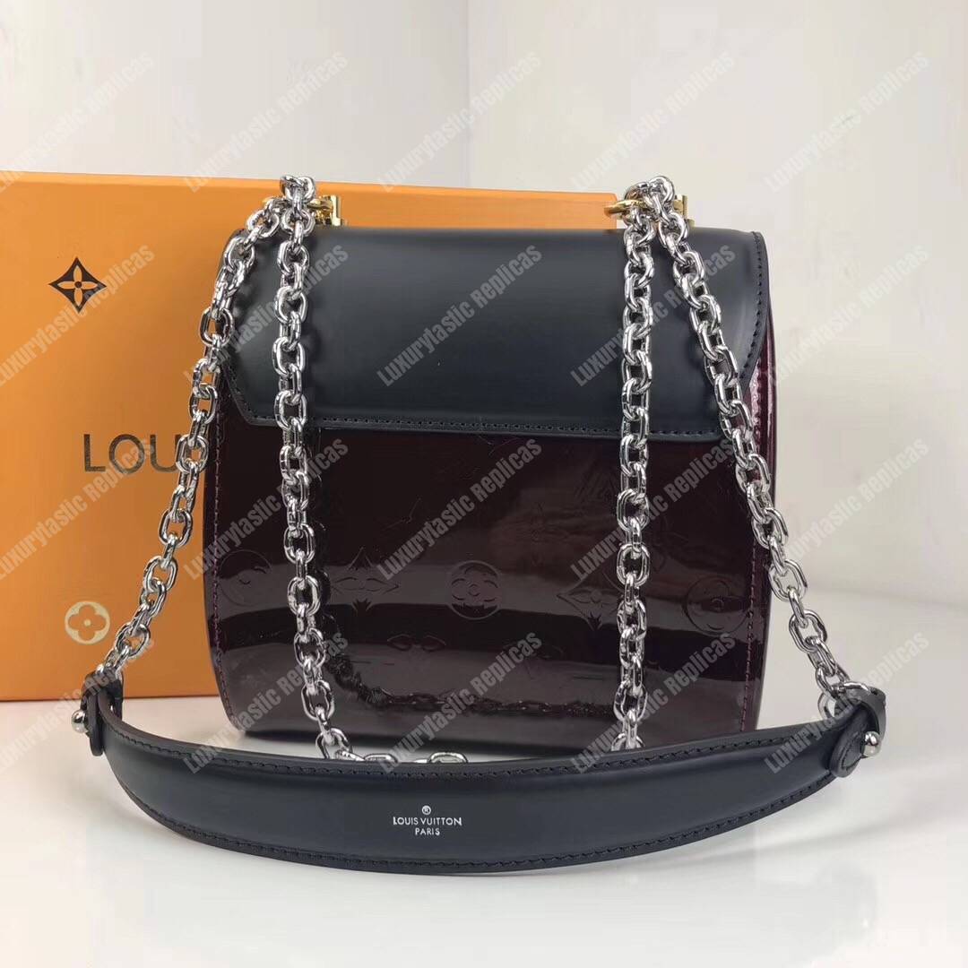 LV Pochette Twist Monogram Vernis Patent Leather Amarante