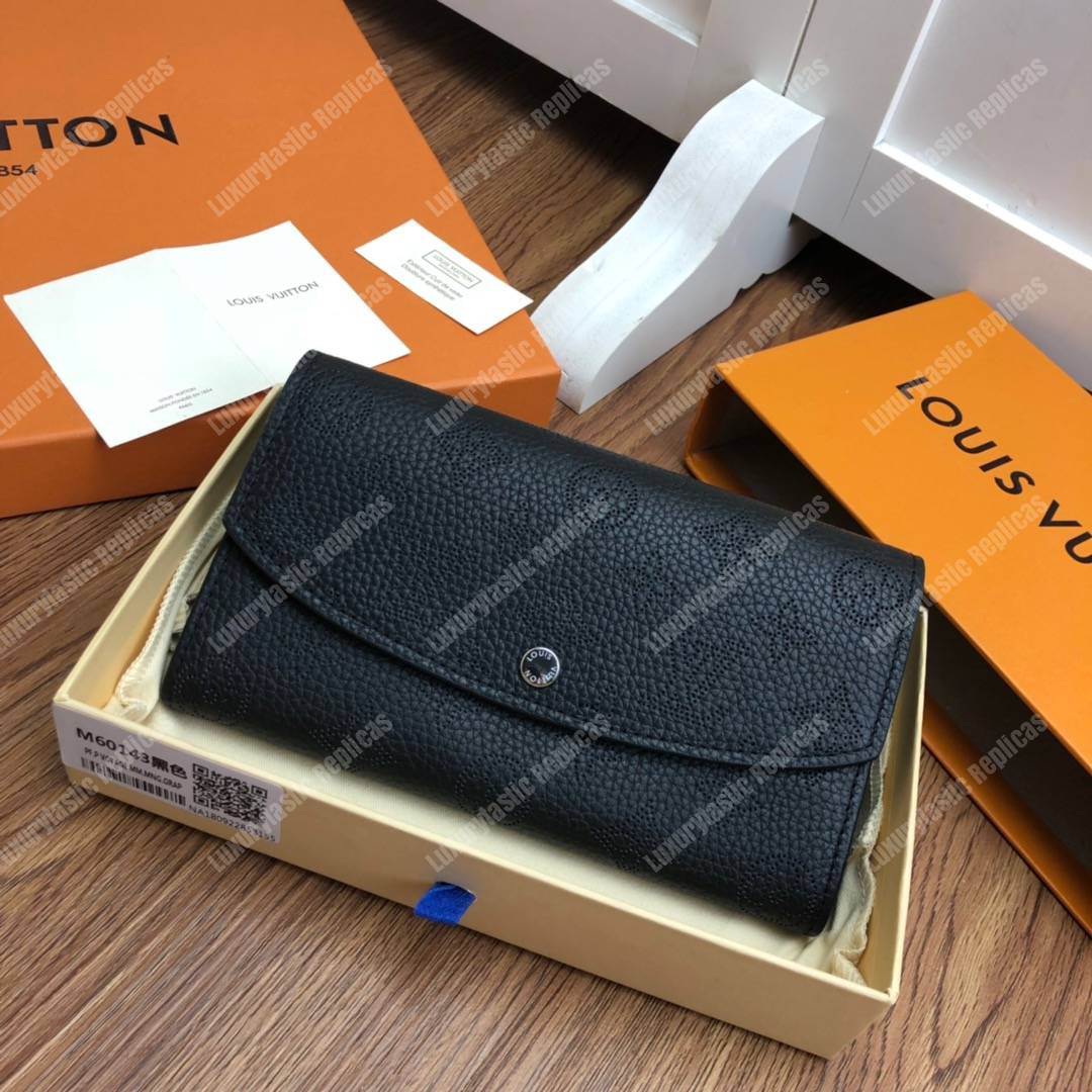LV Iris Wallet Mahina Leather Noir