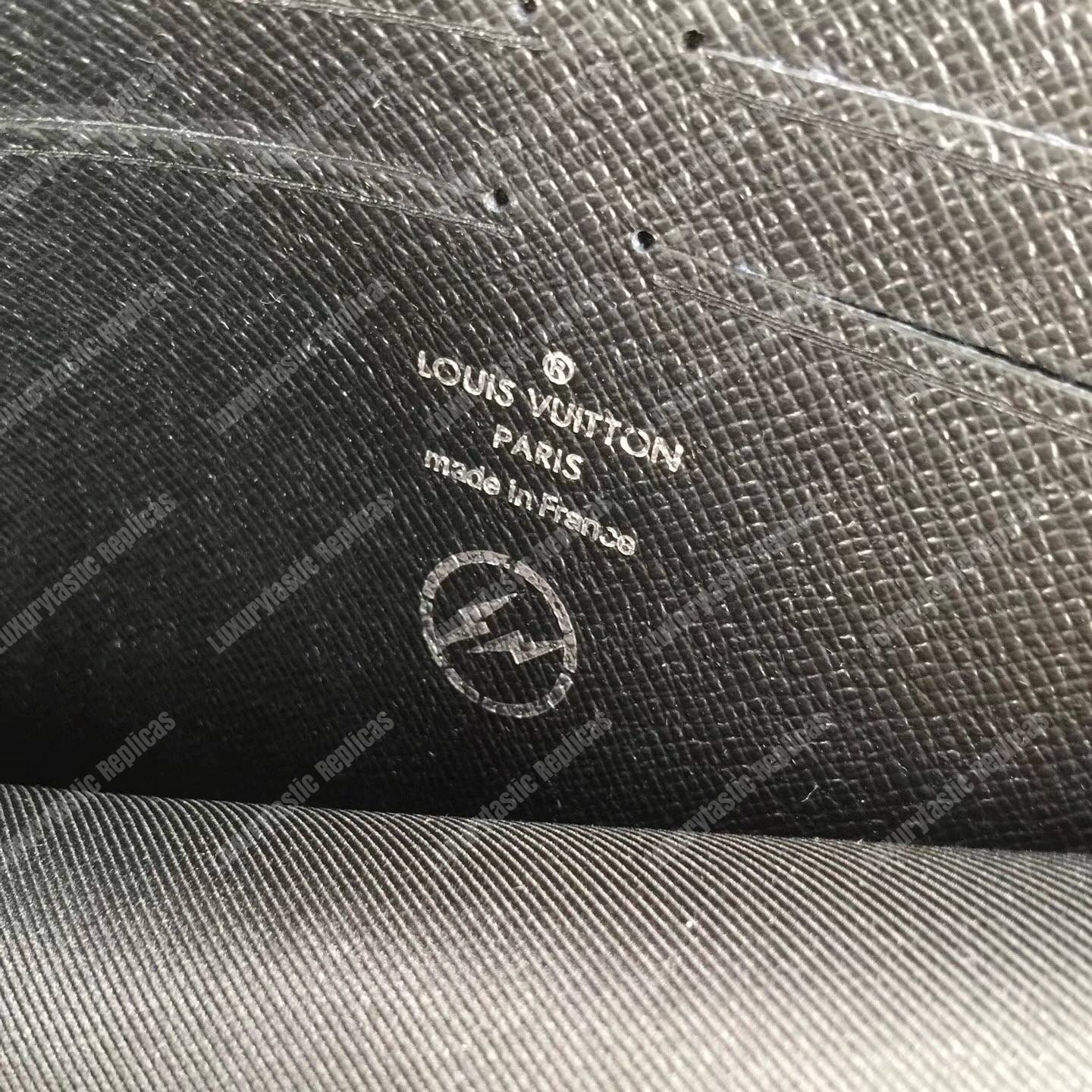 LV Pochette Voyage MM Monogram Eclipse Canvas