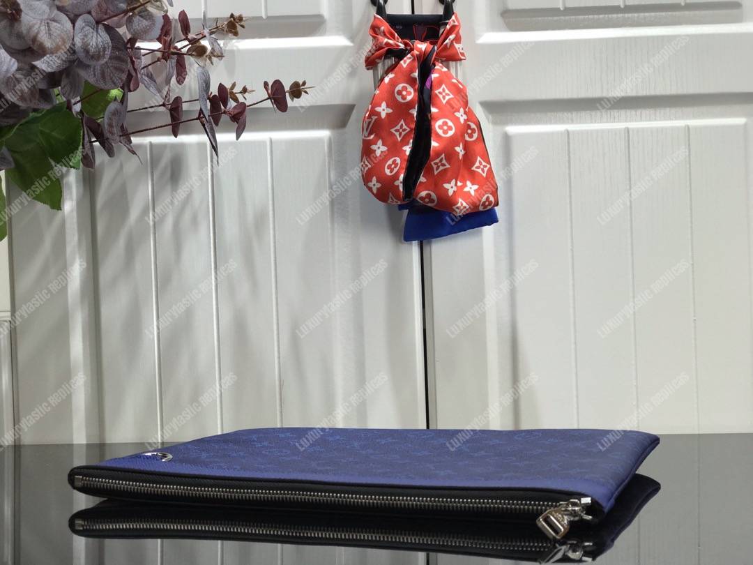 LV Discovery Pochette Monogram Blue
