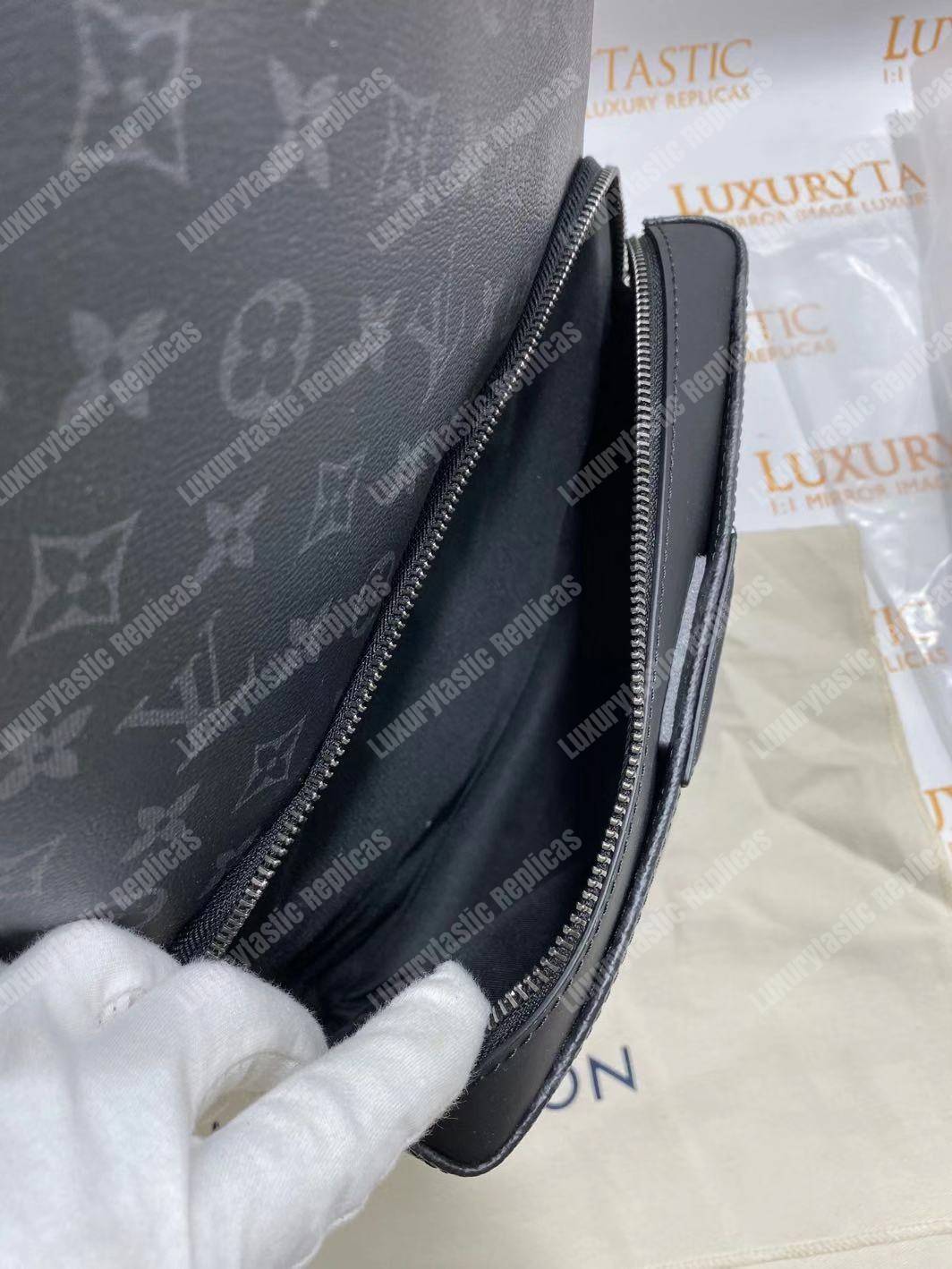LV Discovery Backpack PM Monogram Eclipse