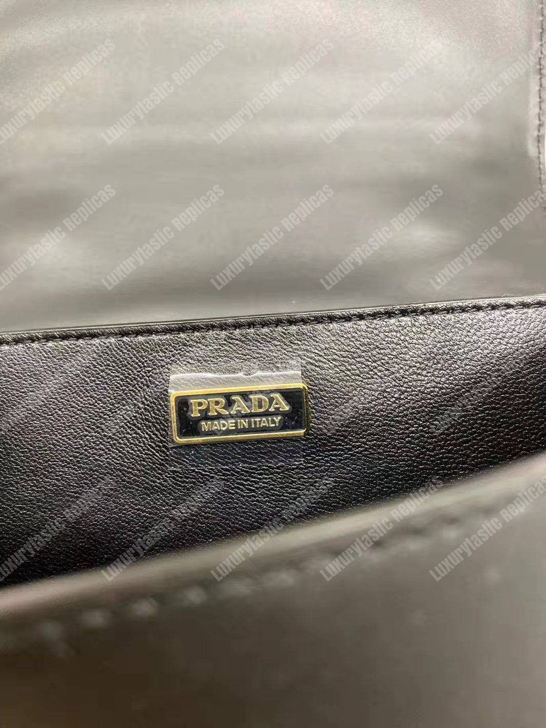 Pra*a cahier leather shoulder bag black