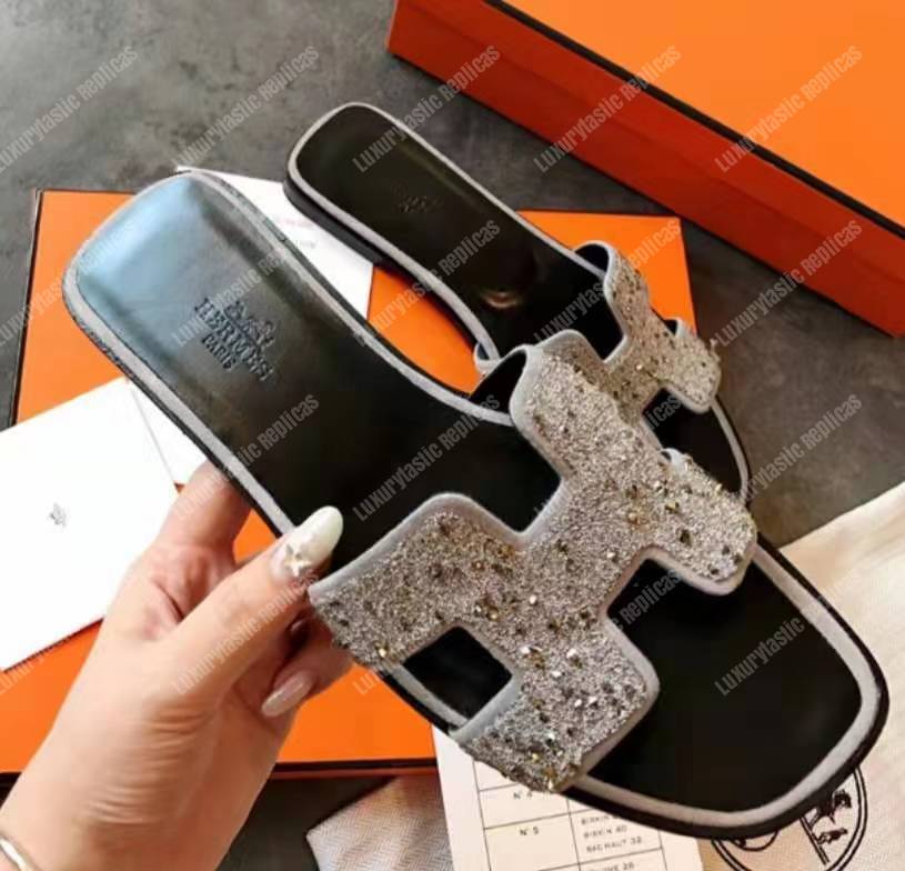 H**mes oran sandals gris argenté/noir
