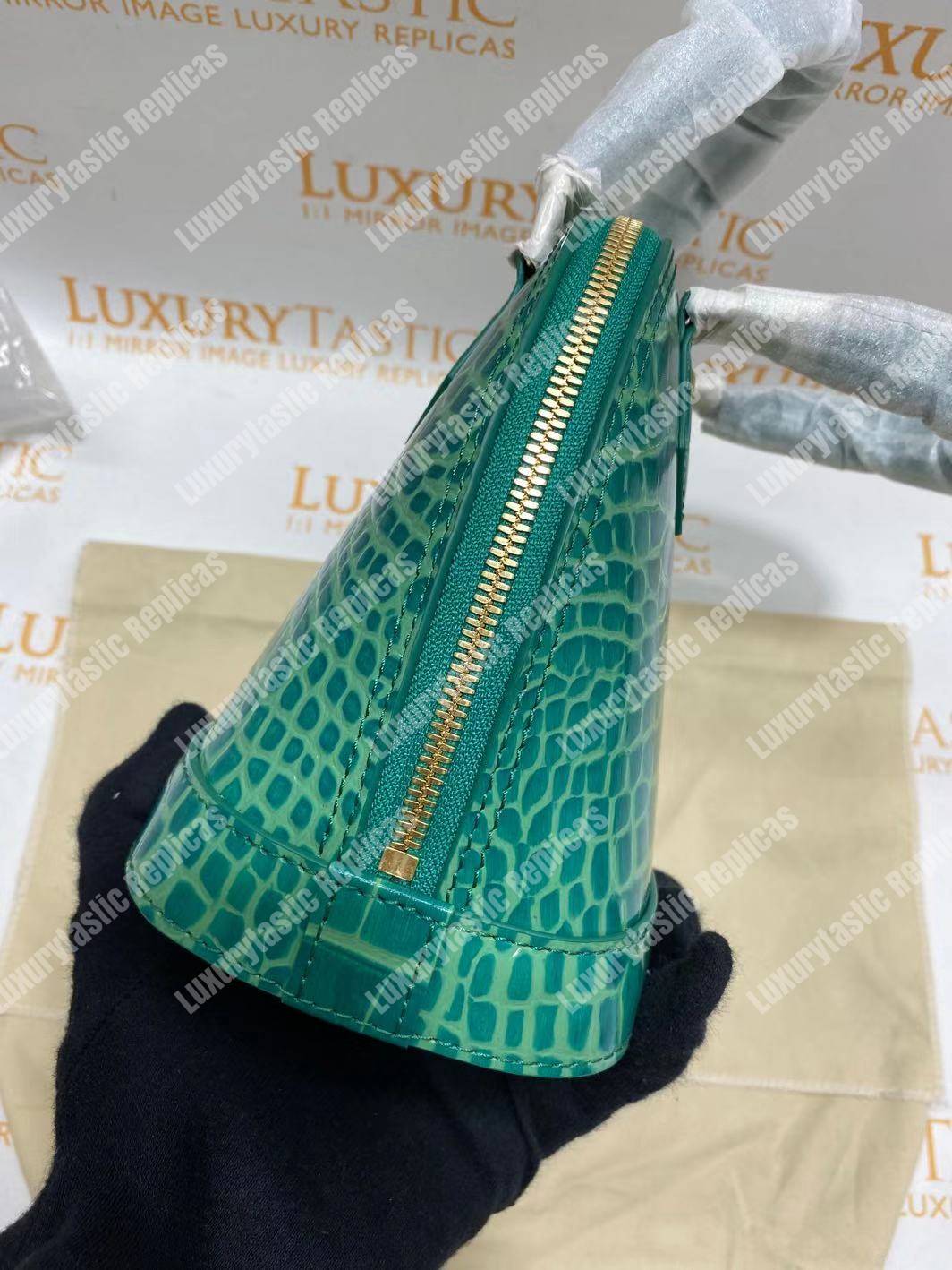 LV Alma BB Crocodilien Brillant Bleu Canard Blue