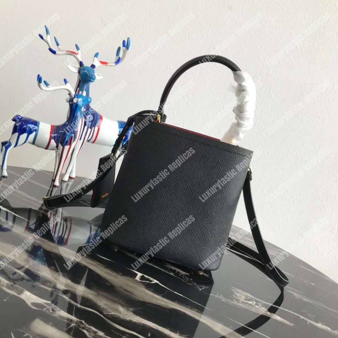 Pra*a panier small saffiano bag black/red