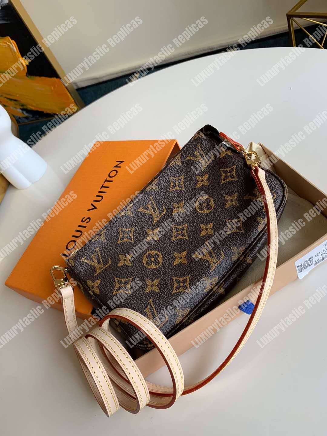 LV Pochette Accesoires Monogram