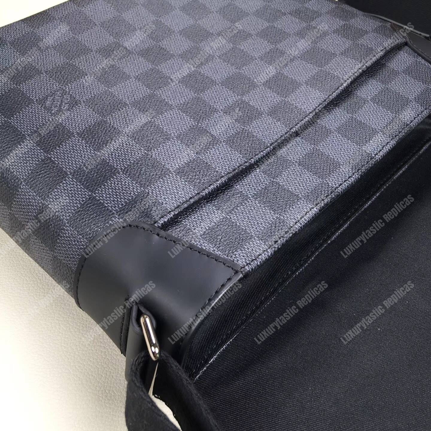 LV District PM Damier Canvas