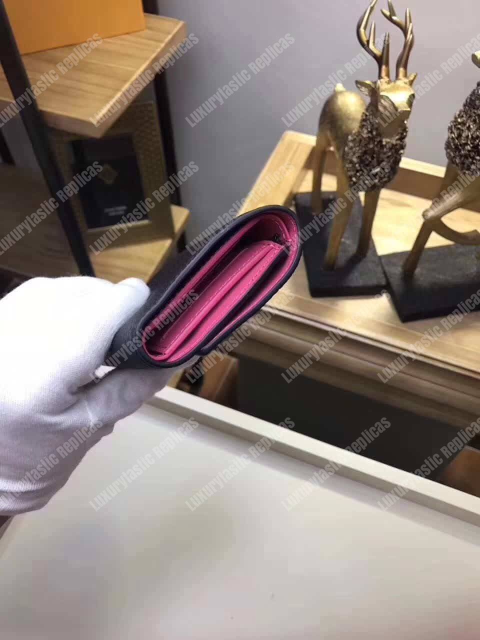 LV Capucines Compact Wallet Noir