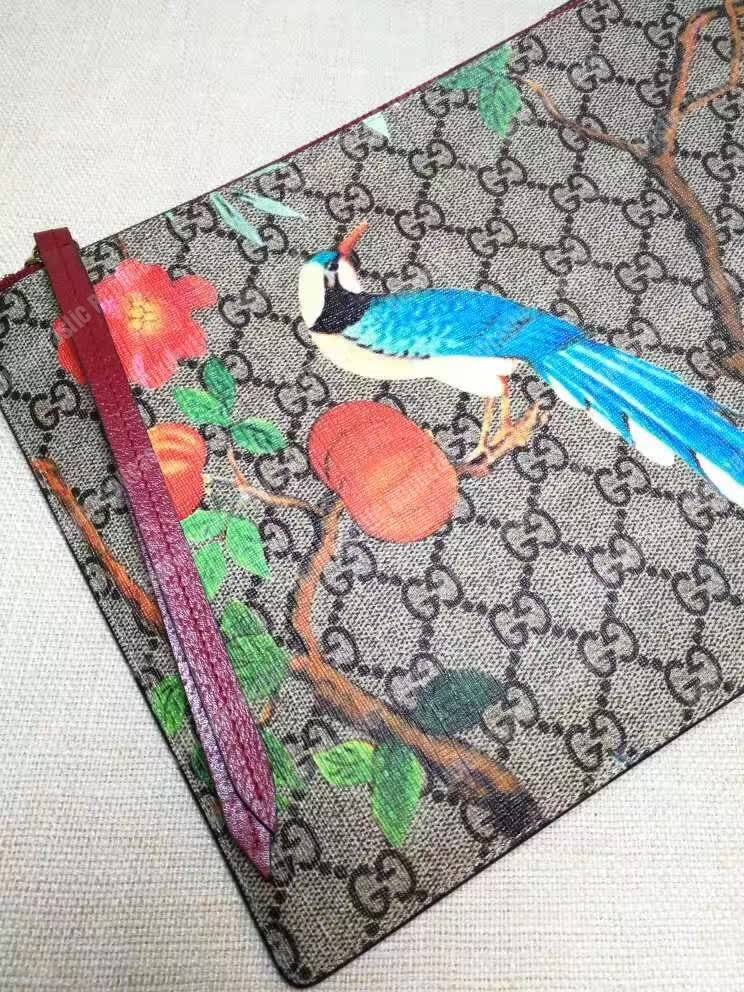 G*u*i bird print gg sup*e clutch pouch