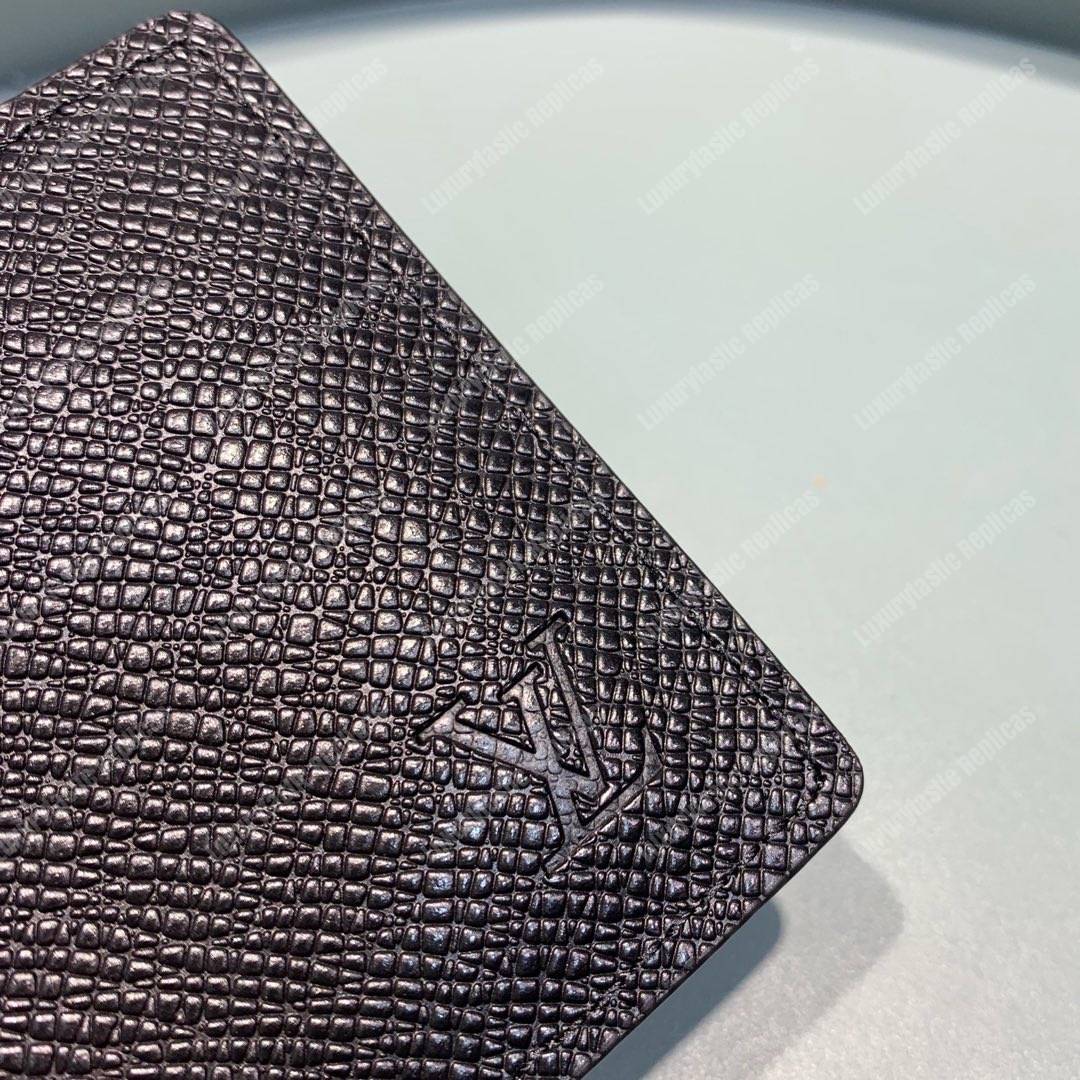 LV Pince Wallet Taiga Leather Noir