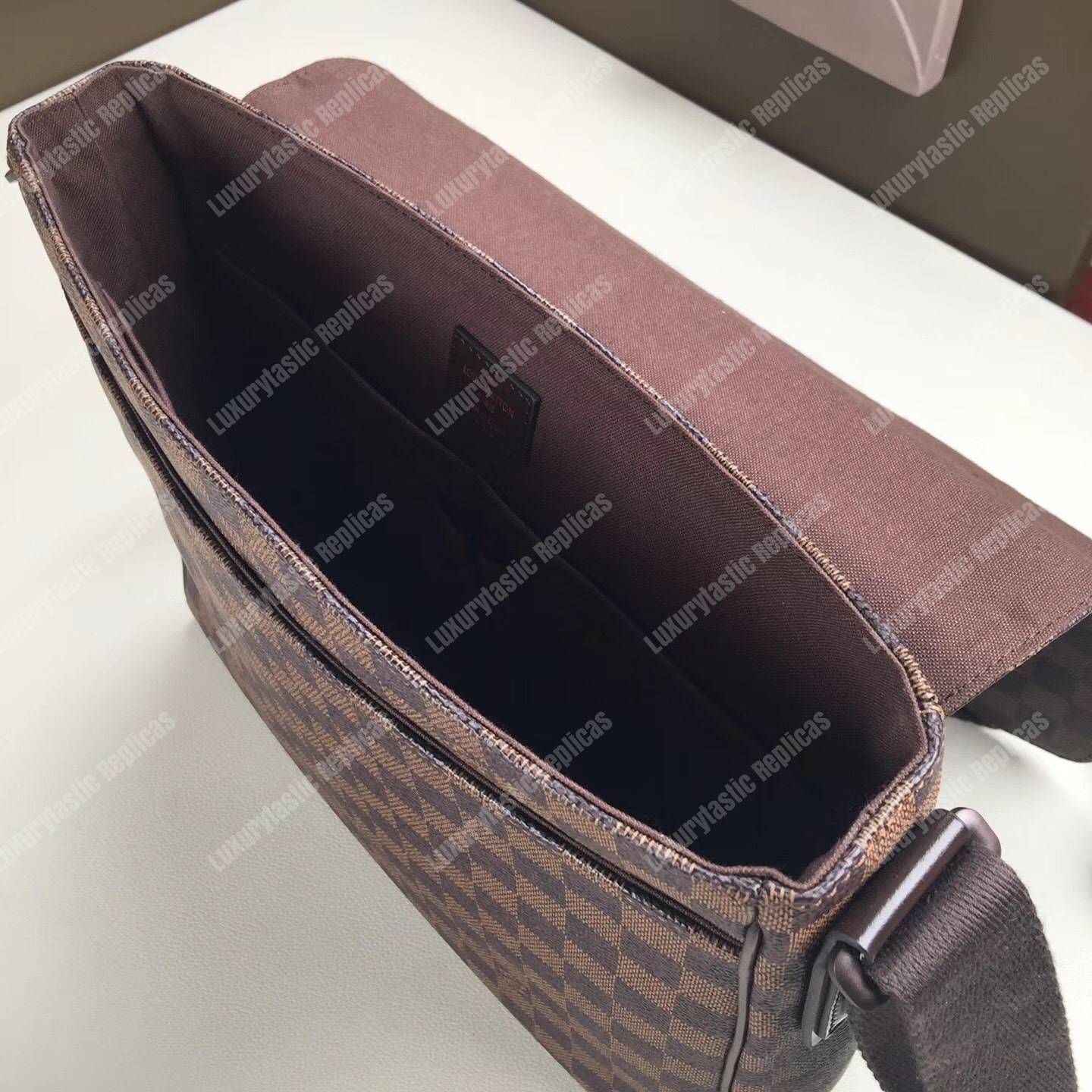 LV District MM Messenger Bag Damier Ebene Canvas